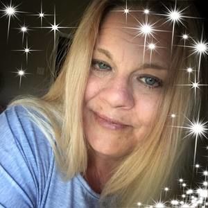 Meet your Posher, Pamela